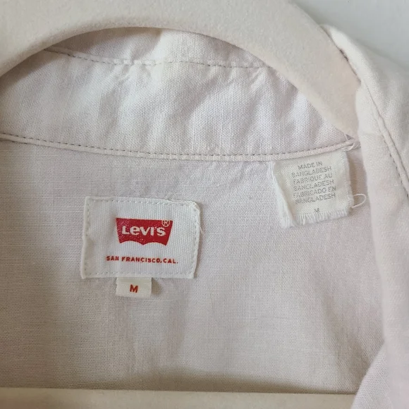Levi's Short Sleeve Button Up Shirt - Picture 4 of 5